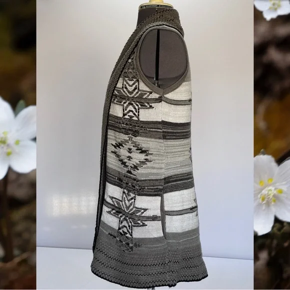 BCBG MaxAzria Grey Western Open Front Vest Size XS - Picture 2 of 6